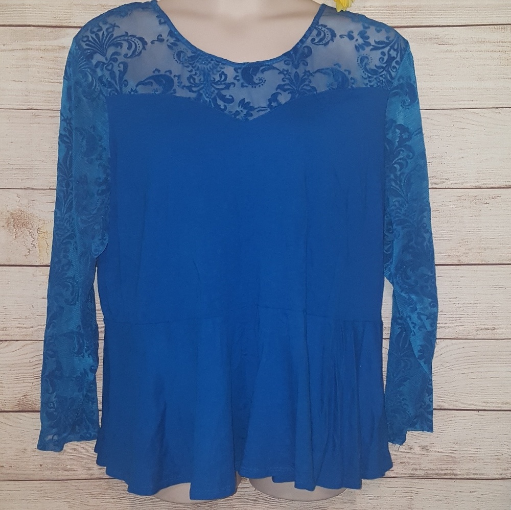 Denim 24/7  26 W Blue Peplum Lace Blouse